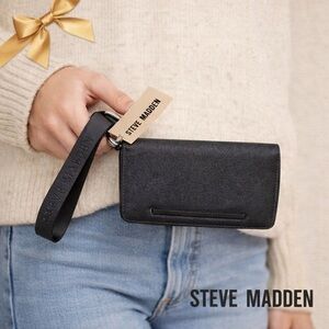 Steve Madden Black Saffiano Wristlet Wallet NWT